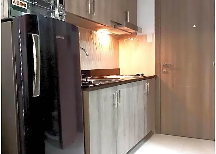 Iona Reign's Vacation Unit At Fame Residences Манила